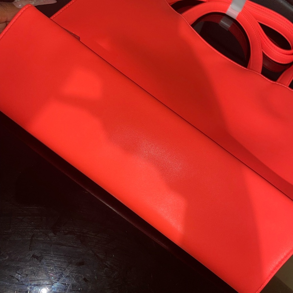 Medium Hazard Telfar Bag - Picture 4 of 7